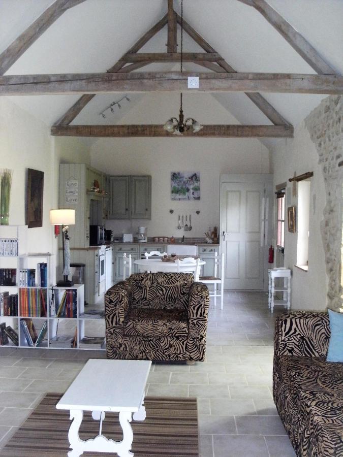 Gite De L'Octroy Poitou Oiron Exteriör bild
