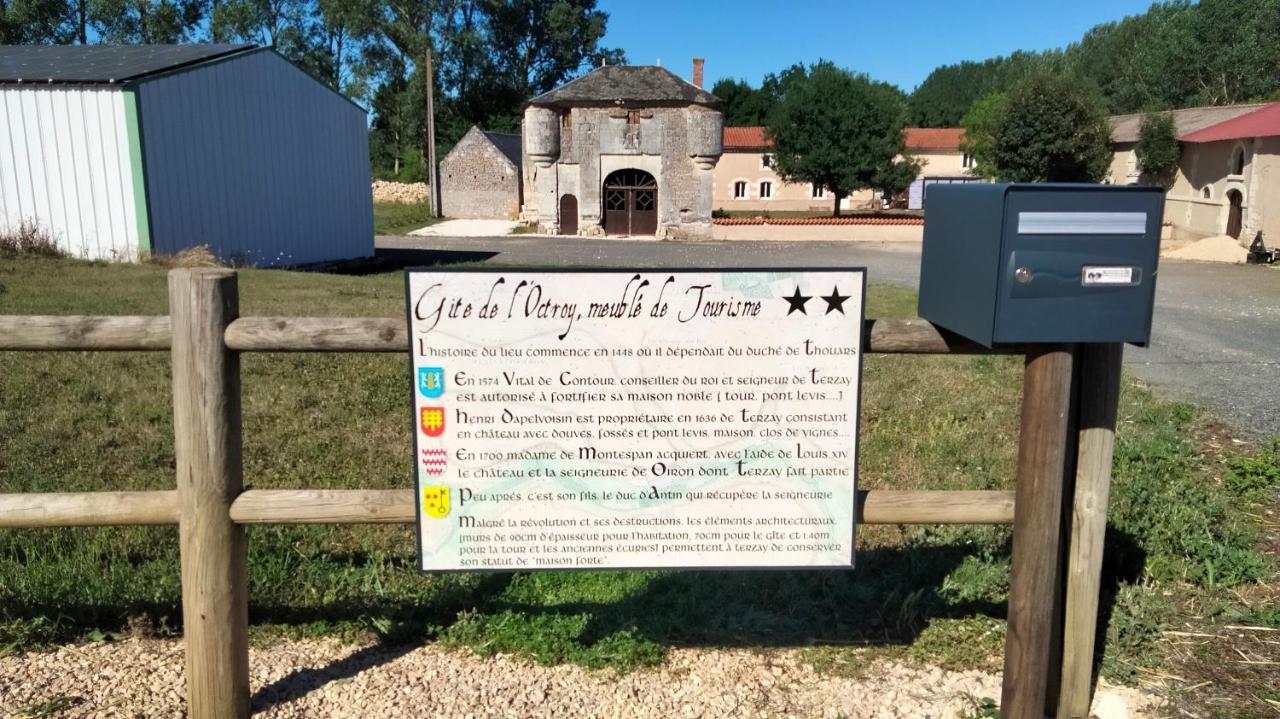 Gite De L'Octroy Poitou Oiron Exteriör bild